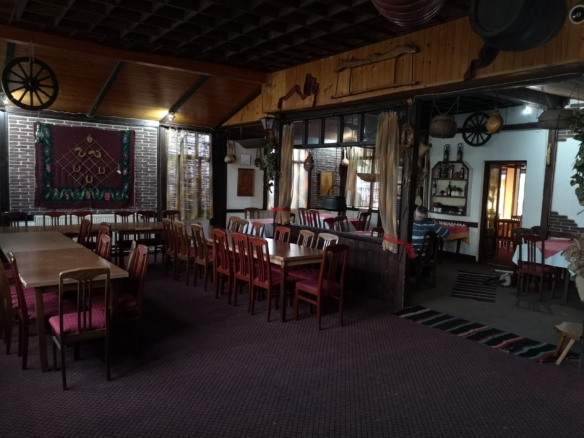 NA PRODAJU RESTORAN POTKOVICA U PEJTONU