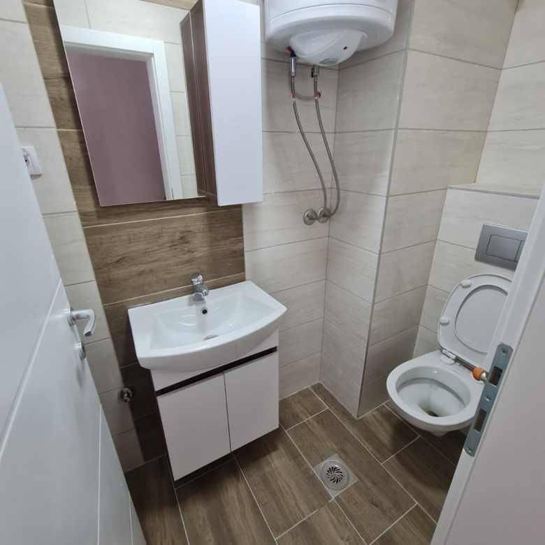 Trosoban stan na prodaju Obilićeva