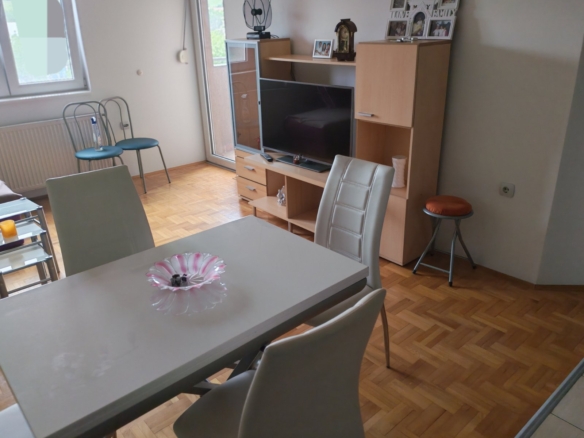 Četvorosoban stan Obilićeva