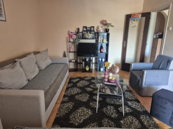 Dvoiposoban stan izdavanje