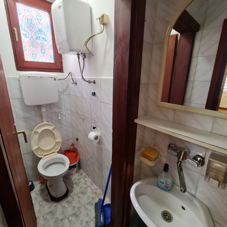 Poslovni prostor za izdavanje Balkanska